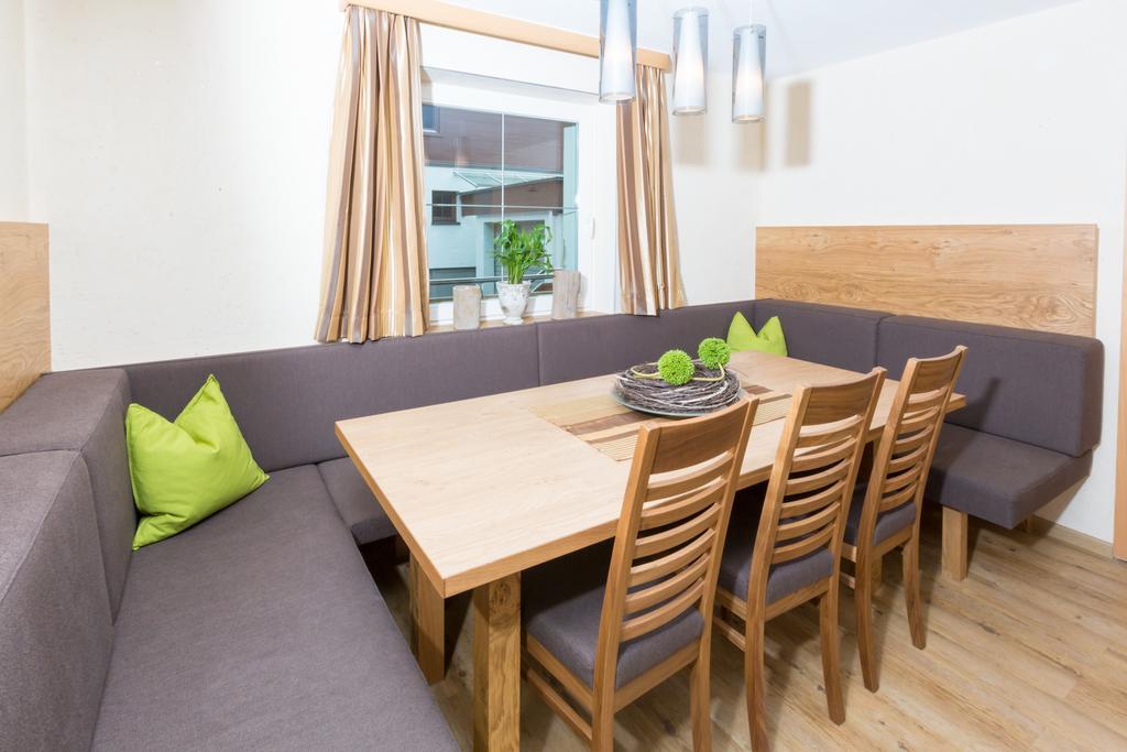 Alpinhome Tux Szoba fotó